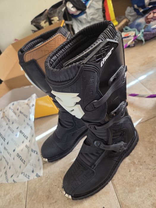 Ботуши за каране THOR blitz