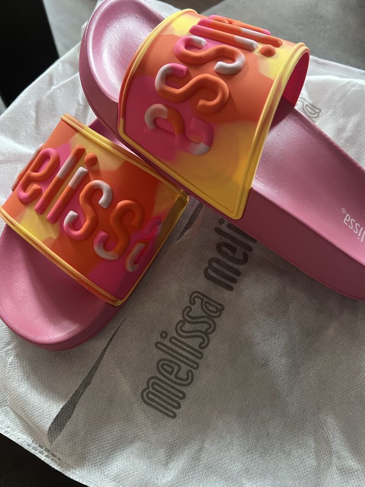 Джапанки. Melissa