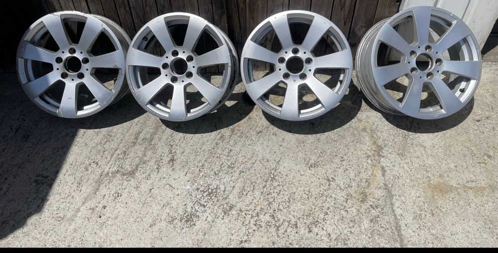 Mercedes Classe C jante alu 7J x 16 ET43
