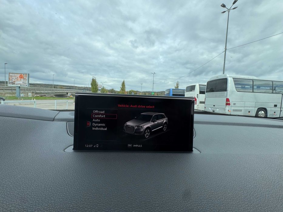 Audi Q7 7 locuri 333 cai - Toate reviziile facute in octombrie 2025