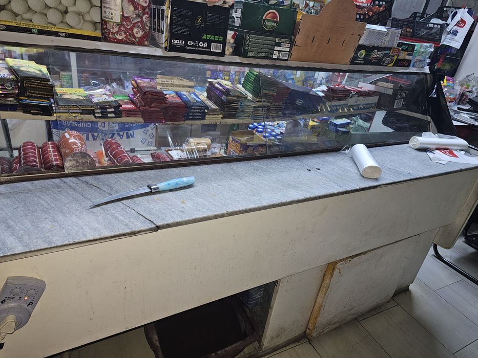 продается витрина холодилник