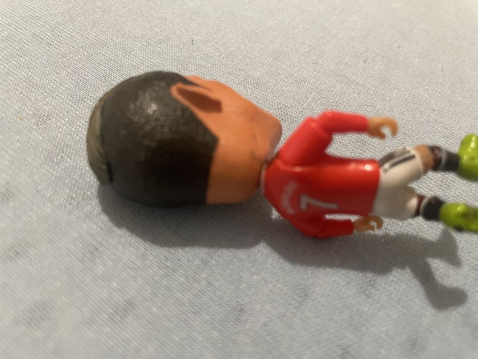 vand sau schimb figurina ronaldo