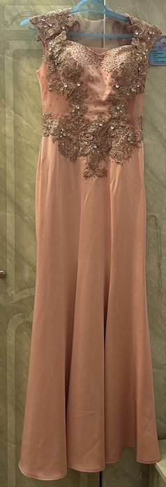 Вечерный платье на выпускной вечер