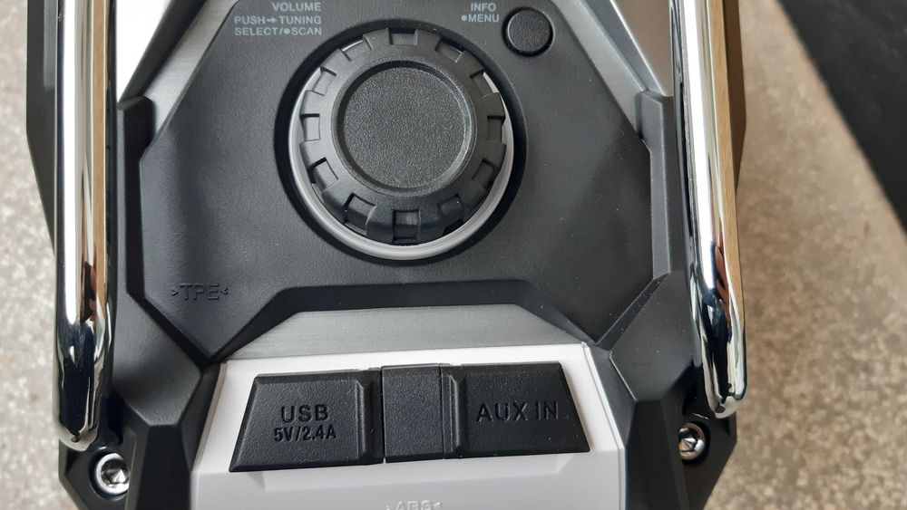 Makita Radio Bluetooth MR002GZ01
