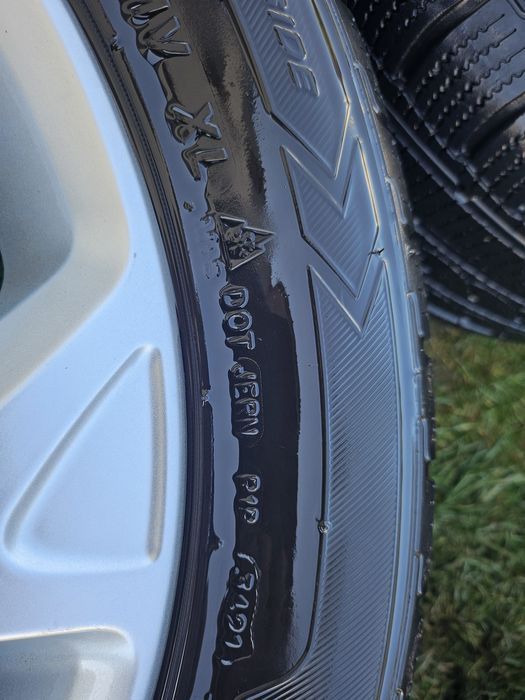 Roti (jante+cauciucuri iarna+acc) Mercedes GLA R18 5x112/235 50 18