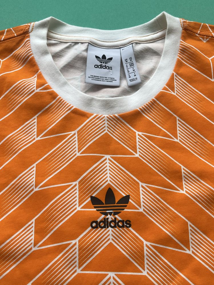 ADIDAS Originals : НОВА М размер / Оригинал