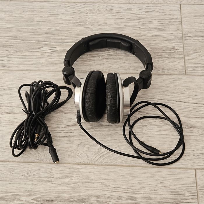 Продам студийные наушники Ultrasone HFI-780