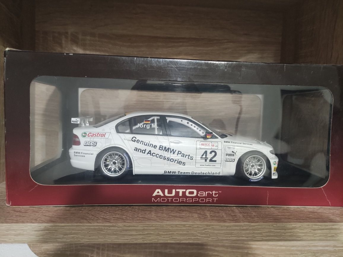 BMW 320i WTCC 1:18 AutoArt