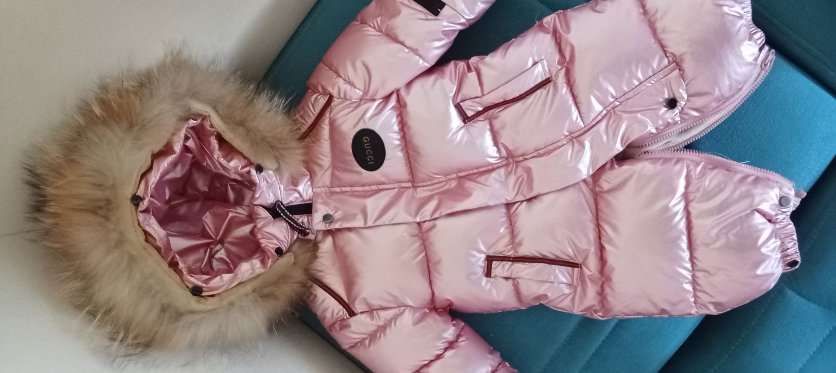 Куртка конбензон для маленьких девочек розовый цвет состояние отличное