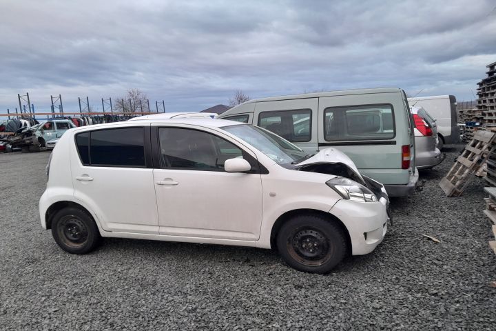 Dezmembrez Daihatsu Sirion 2 [facelift] [2007 - 2013] Hatchback 1.3 MT (91 hp)