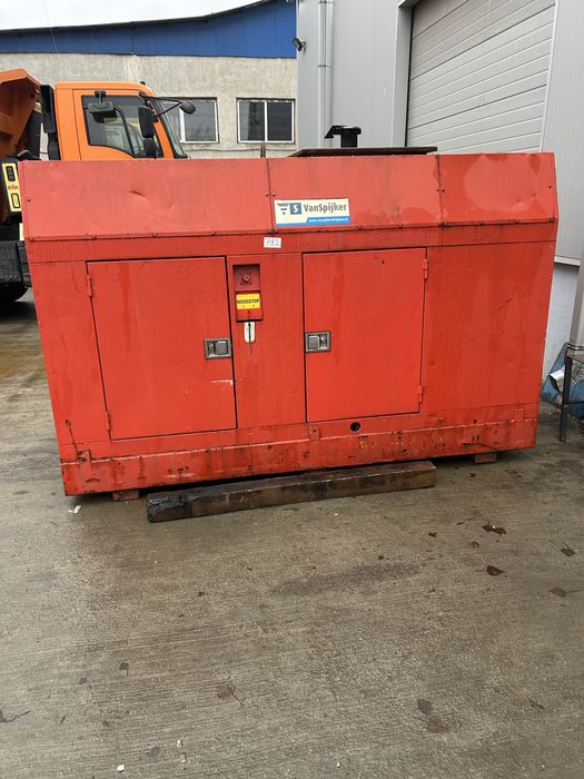 Inchiriem generator 80kwa