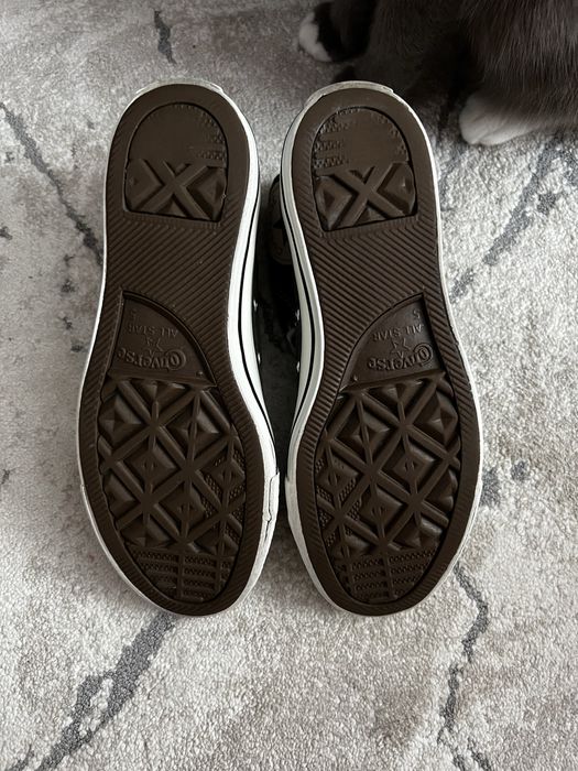 Tenisi Converse kaki