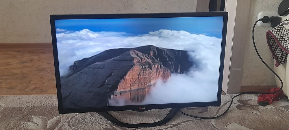 Телевизор LG. 32