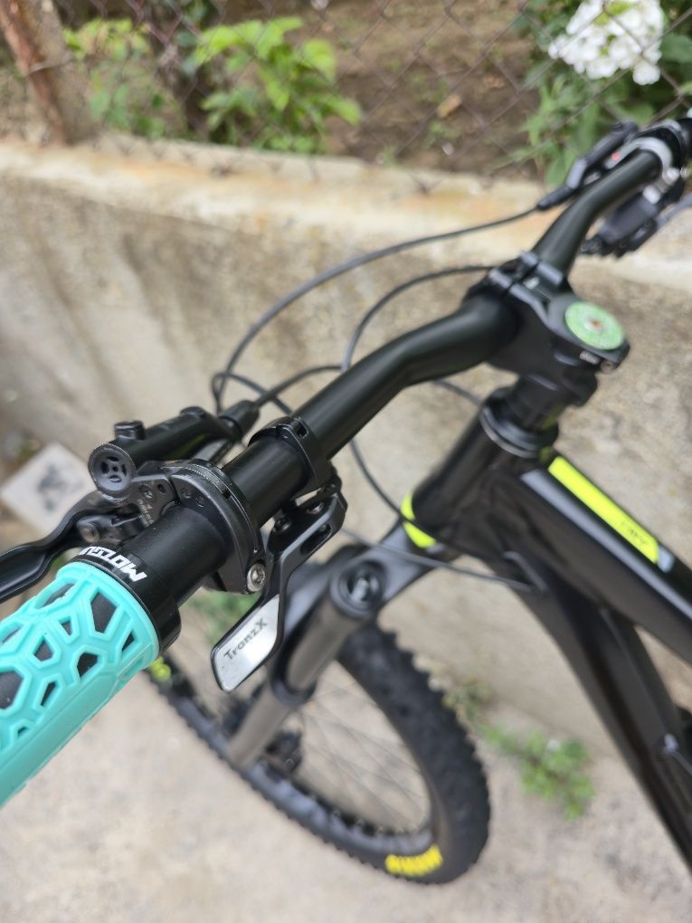 Saracen 27.5 Ендуро велосипед, Rockshox Yari,  Fox Dp x2, 1x11 SLX Shi