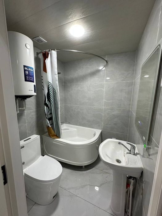 2 xonali kvartira sotiladi