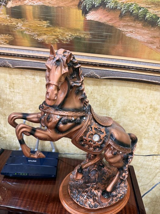 Продается лошадь сувенир