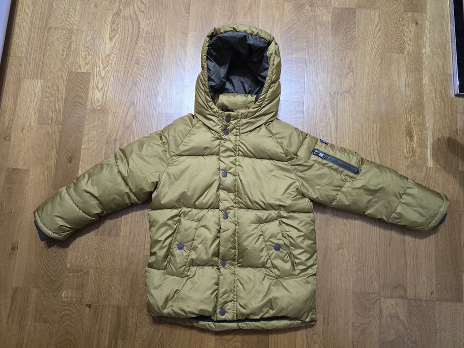 Vand geaca Zara 7-8 ani