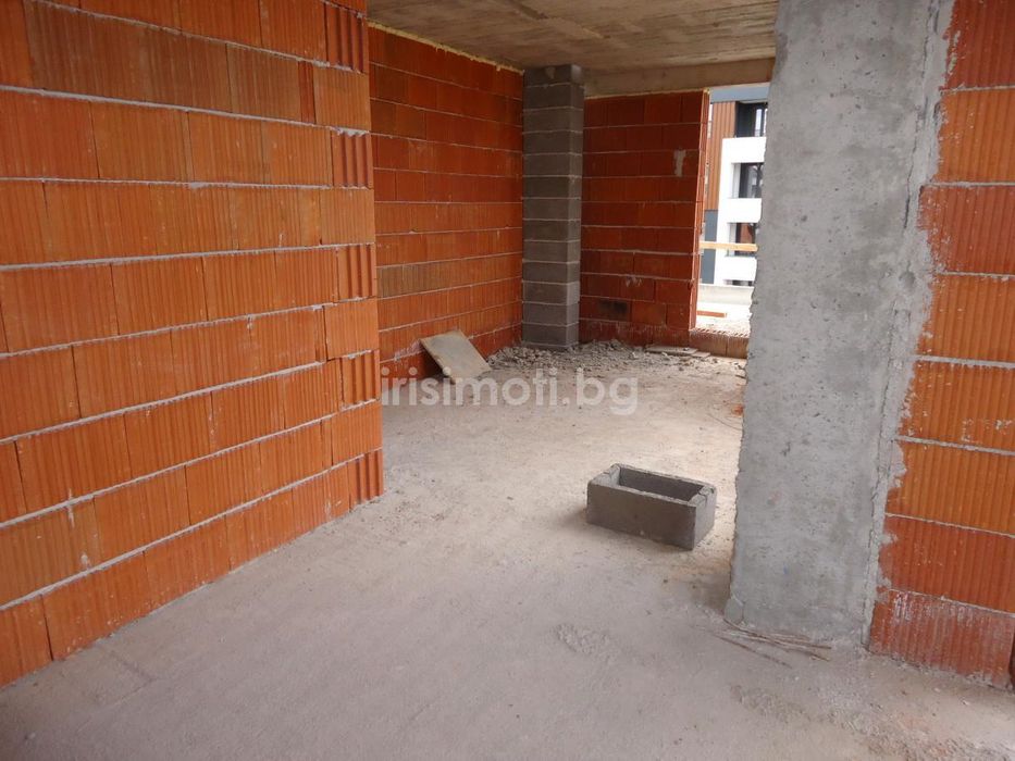 Продава се Двустаен апартамент в София, Студентски град - 93 кв.м за 1925 €/кв.м - Снимка #2