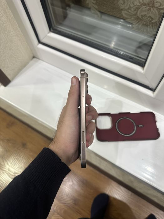 Iphone 16 pro max desert