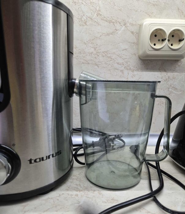 Сокоизстисквачка Taurus LIQUAFRUITS PRO COMPACT