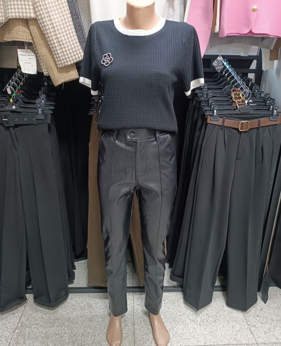 Брюки из экокожи новые