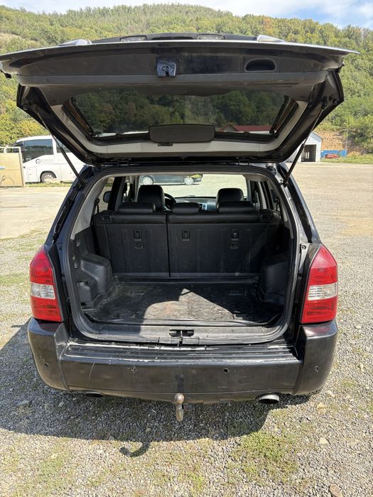 vand hyundai tucson