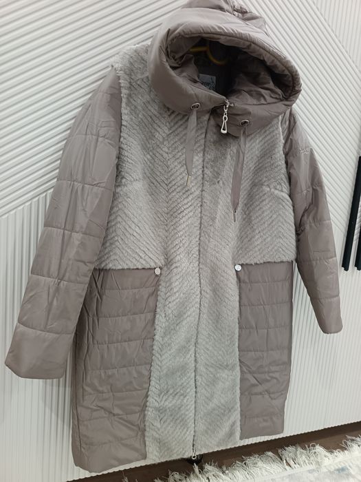 Зимний женская куртка. В очень хорошем состоянии