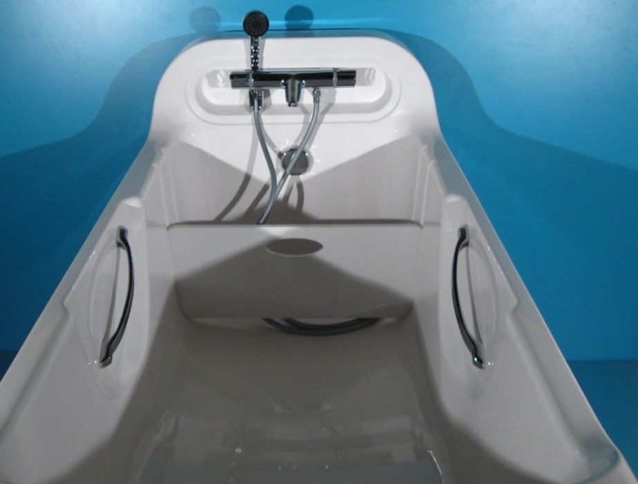 Cada de baie pentru batrani/ persoane cu dizabilitati Arjo Ergoline