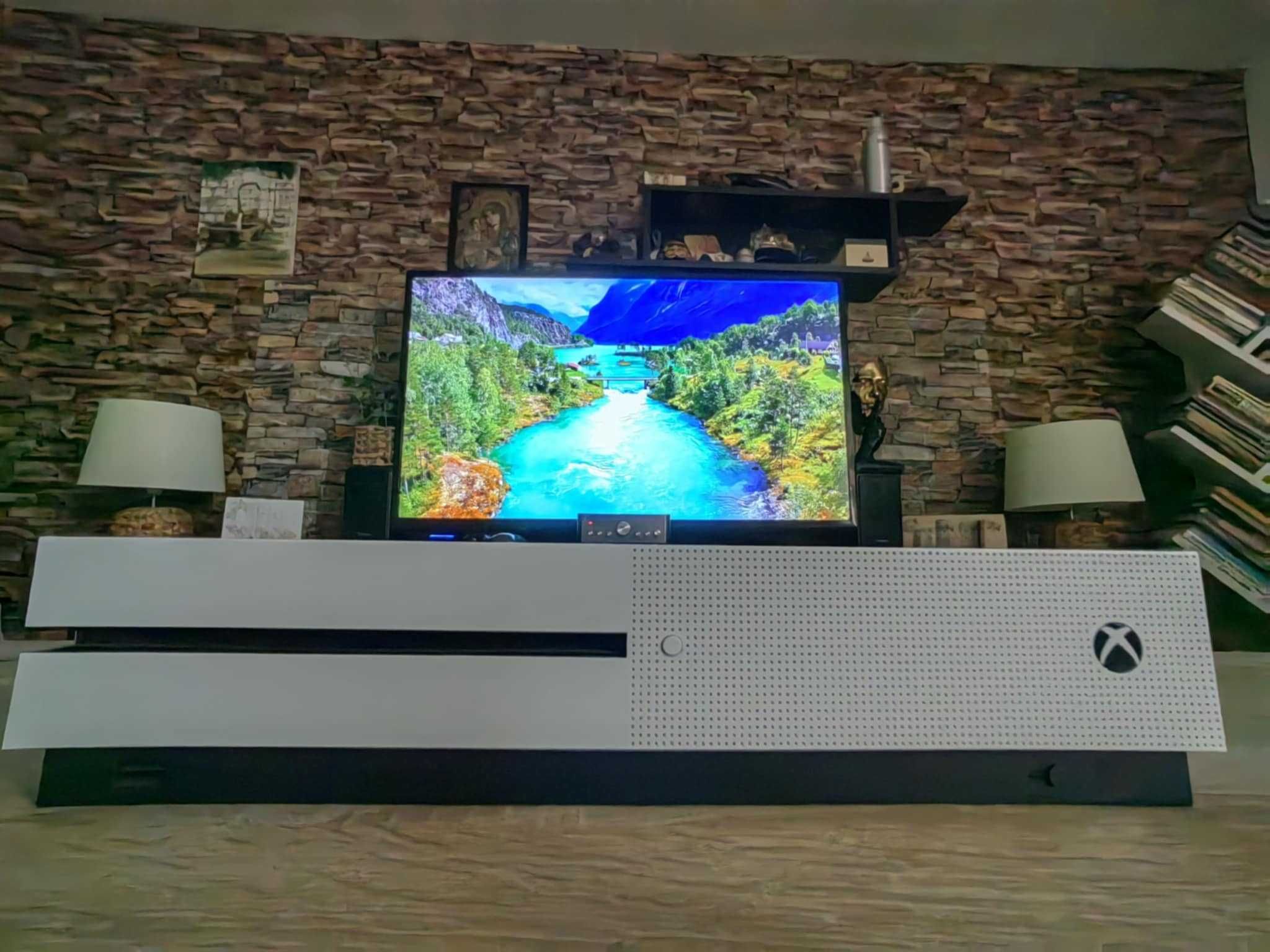 Xbox one S TV1 +3 игри
