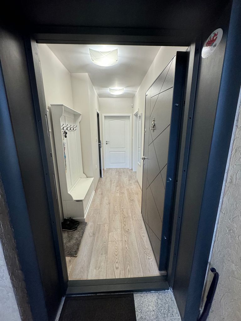 Продава се Двустаен апартамент в Перник, Изток - 62 кв.м за 1855 €/кв.м - Снимка #6