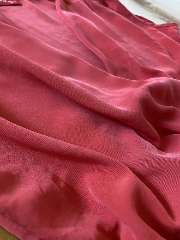 Salopeta material fin roz/fuchsia potrivită pt S-M