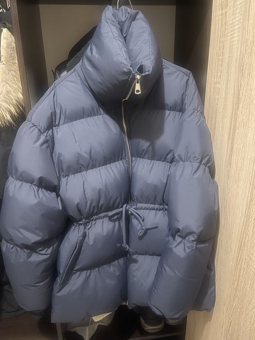 Зимний пуховик женский