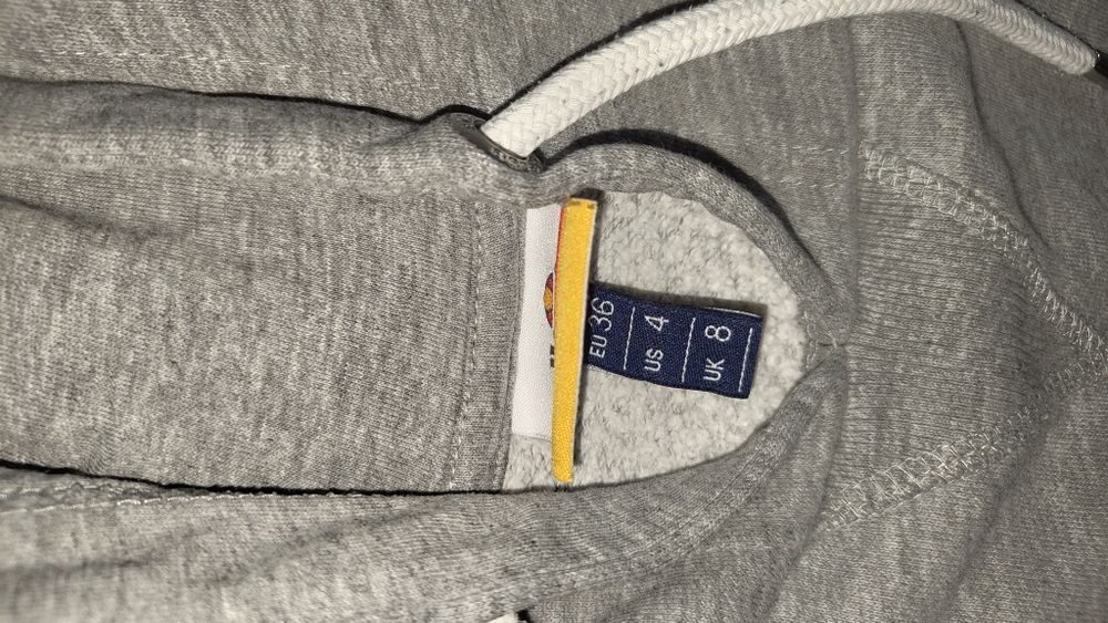 Ellesse оригинално сиво hoodie