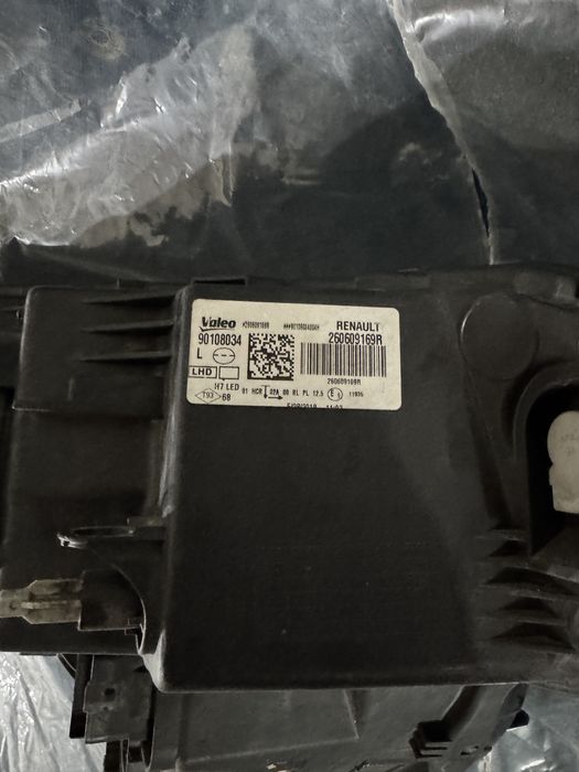 Far/faruri stanga+dreapta megane 4 >2016