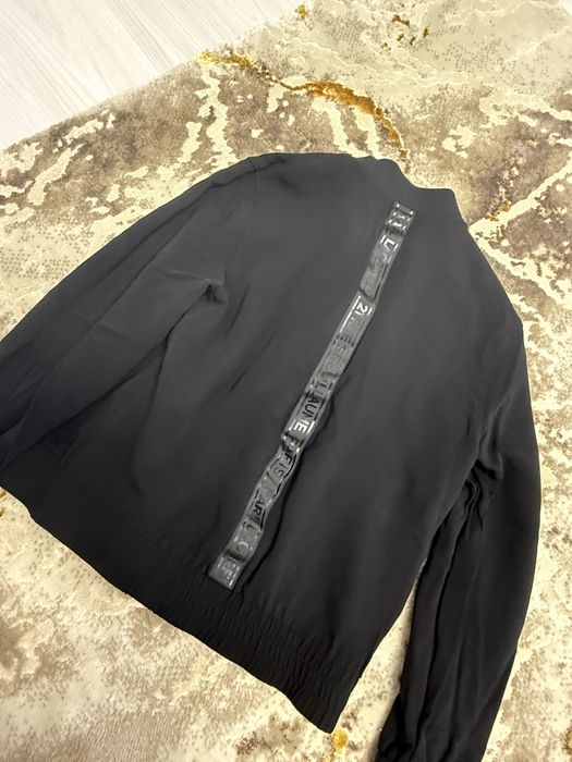 Geaca Karl Lagergeld