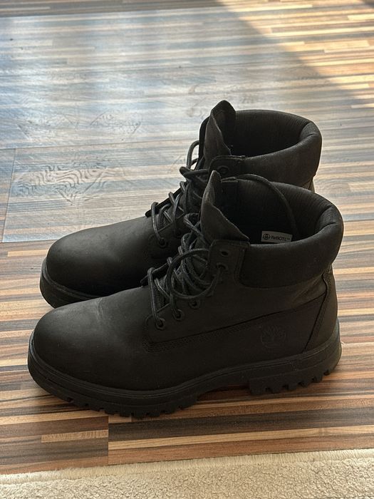 Bocanci timberland pe negru
