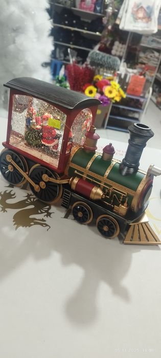 Влак Дядо Коледа