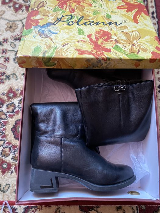 Срочно продам кожаные сапоги за 25000тг