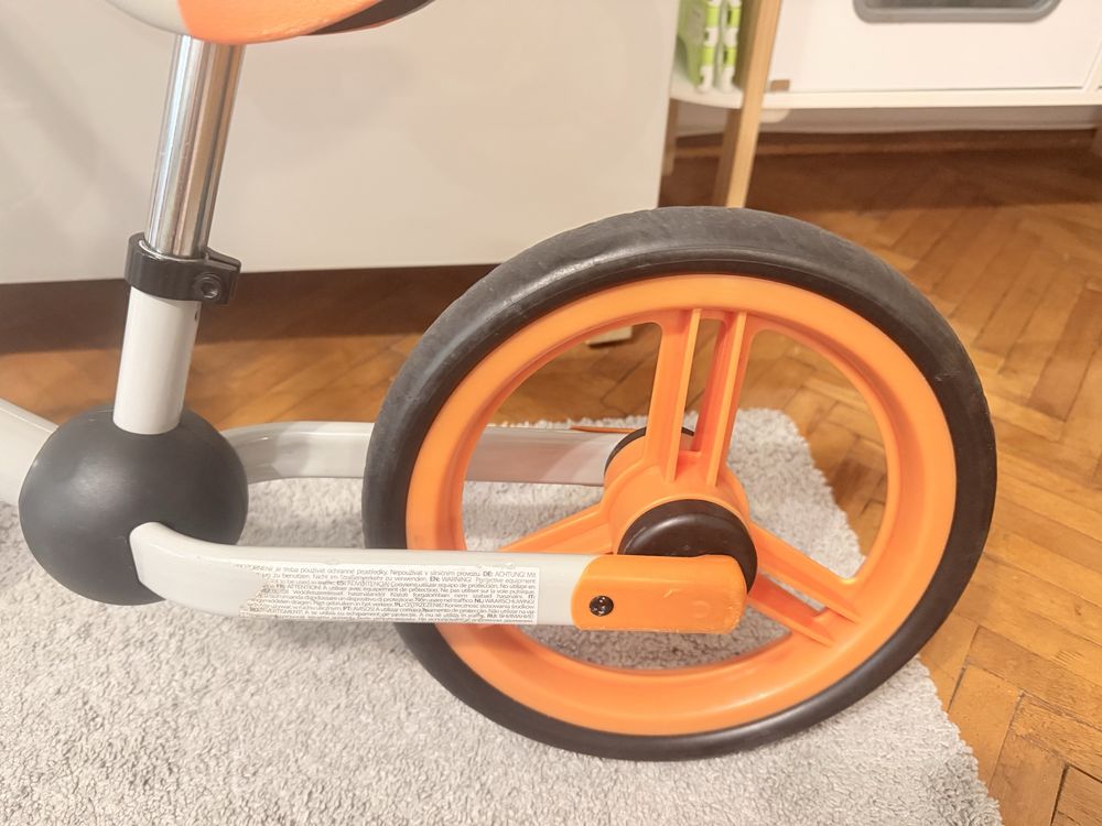 Bicicleta de echilibru