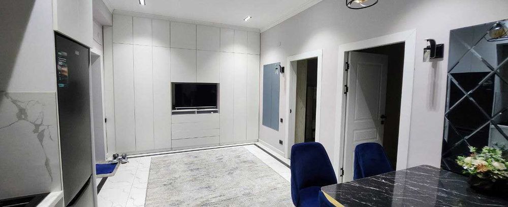 СРОЧНО Сдаётся кв ЖК Хон Сарой  2-ком/5/10 ро-н Юнусабад-13 кв 949*