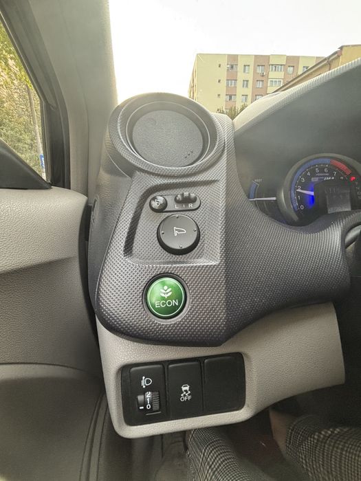 Vând Honda Insight Hybrid 2010 , Neagră, Full Options, Impecabilă