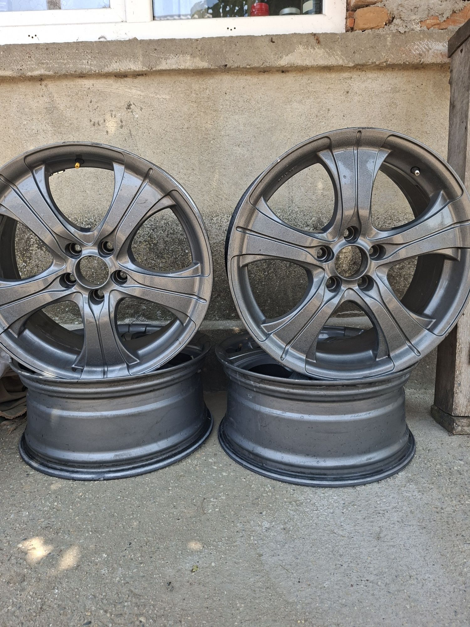 Vând set jante 5×112 R18