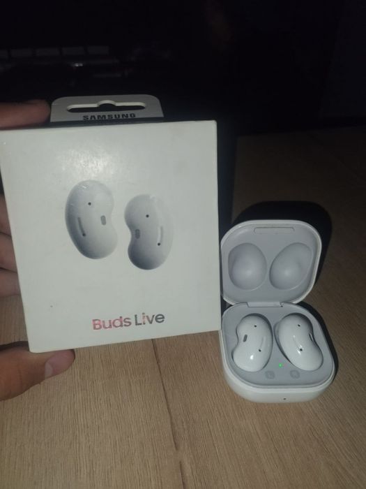 Samsung Buds Live