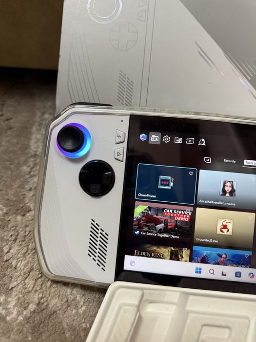 Consola Asus Rog Ally Z1 EXTREME cu garantie activa