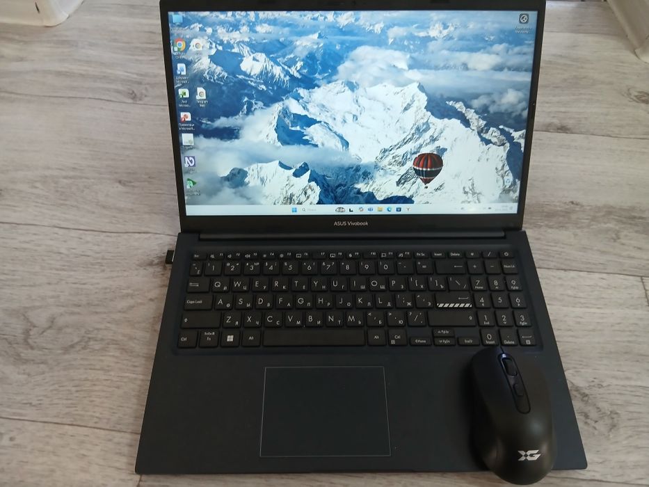 Ноутбук сатылады