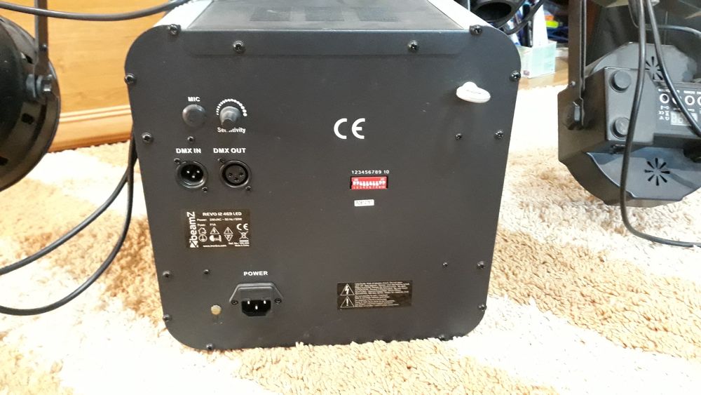 Revo 12 Burst Pro 469 led DMX lumini efect disco evenimente  par led