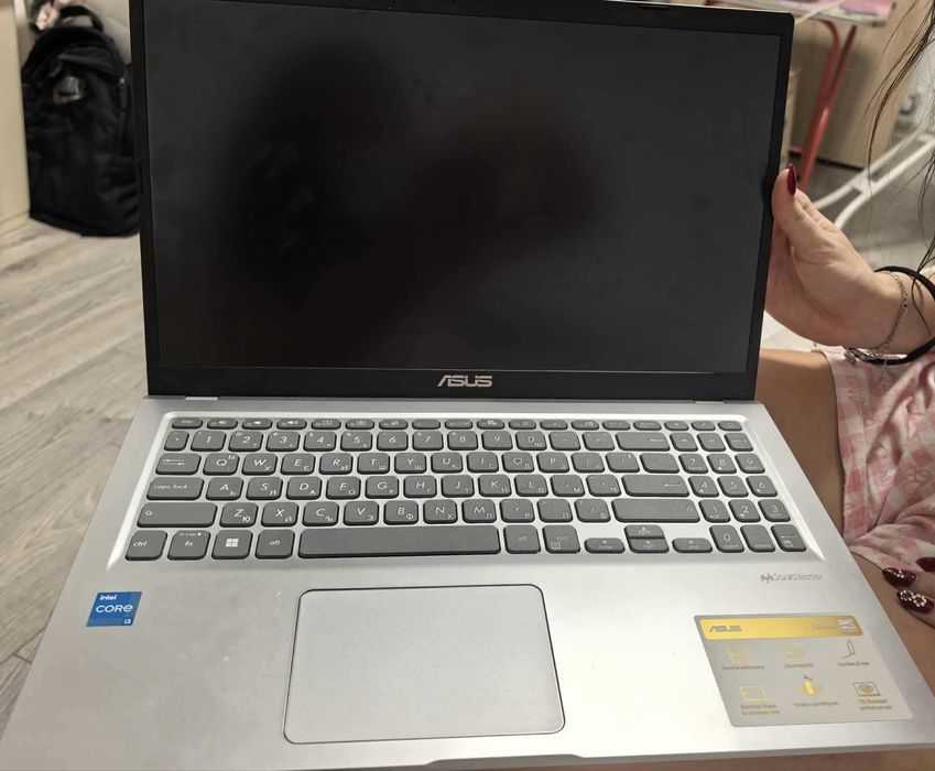 ASUS VivoBook 15 X515EA