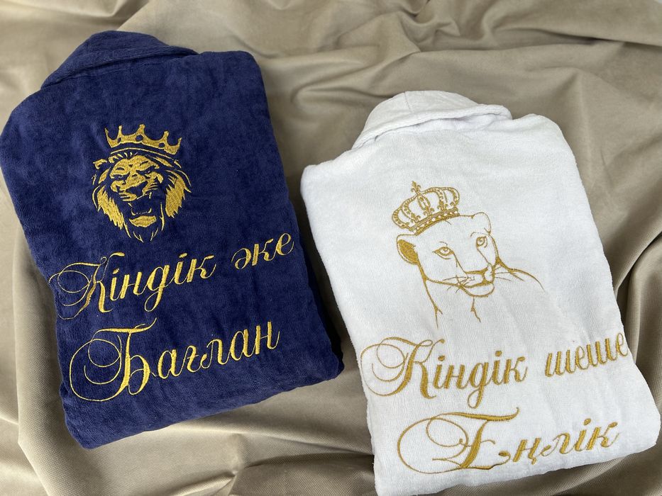 Халаты именные, авто чехлы именные.Вышивка на одежде,на любых изделиях