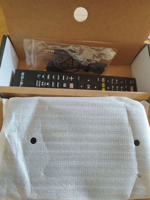 Сателитен Приемник GIGA BLUE UHD IP4K