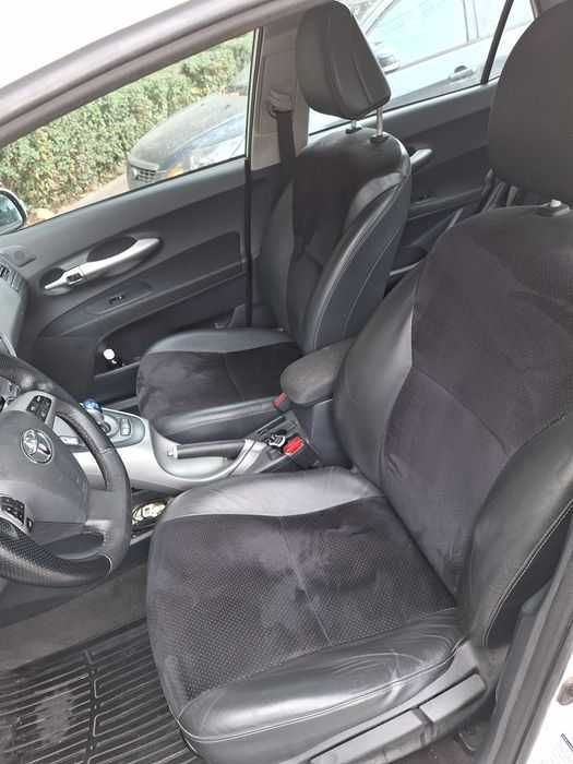 Canapele scaune bancheta interior piele alcantarai auris hybrid hibrid